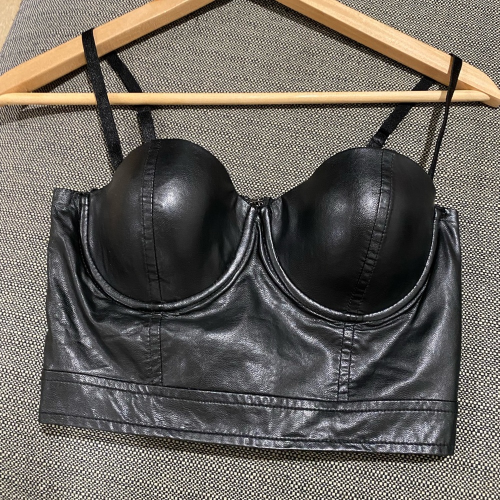 Express Crop Top xs